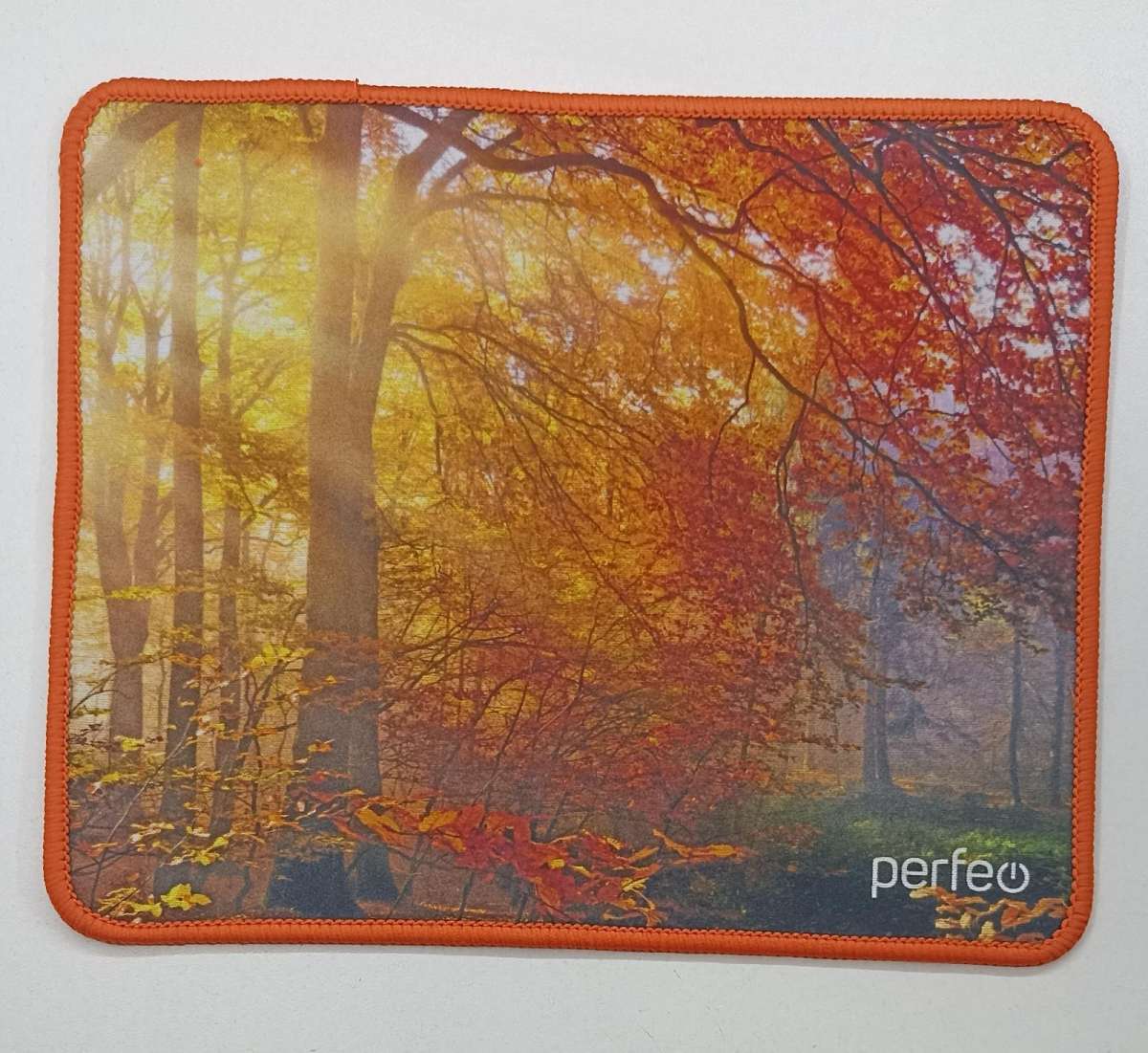 Коврик для мыши Perfeo PF-D0689 "Времена года", "Осень", 180х220x2мм, ткань, резиновое основание,