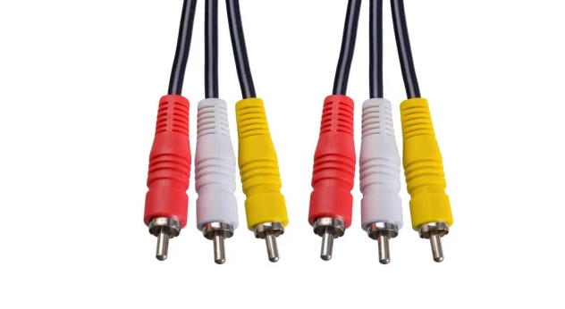 Кабель 3RCA-3RCA Perfeo длина 1,5м, пакет, черный (R3103)